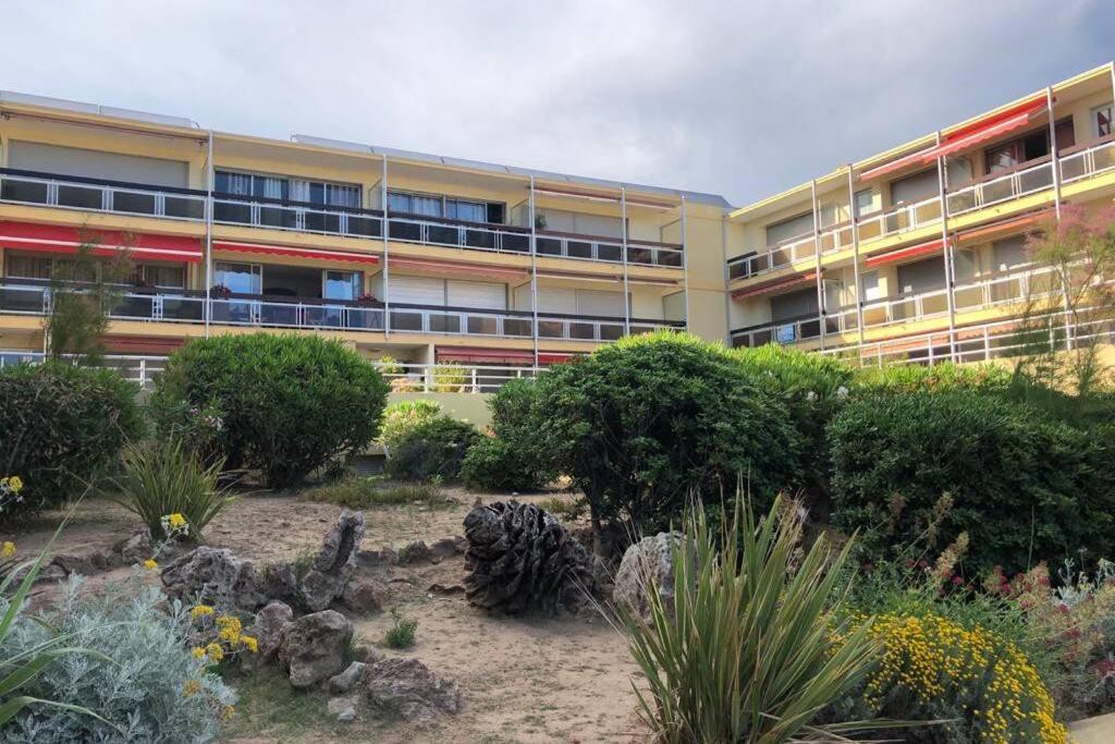 Charmant Studio Avec Terrasse Vue Mer A 50 M Sainte-Maxime Exteriér fotografie