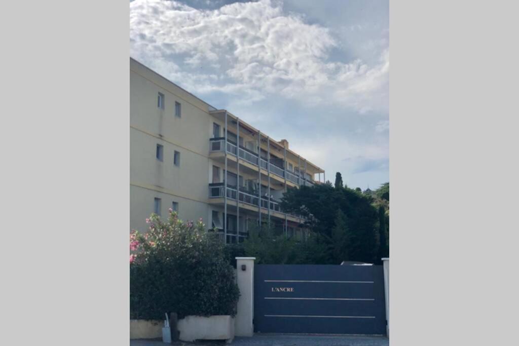 Charmant Studio Avec Terrasse Vue Mer A 50 M Sainte-Maxime Exteriér fotografie