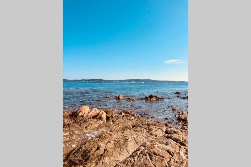 Charmant Studio Avec Terrasse Vue Mer A 50 M Sainte-Maxime Exteriér fotografie